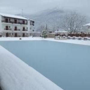 Mont Helmos Hotel